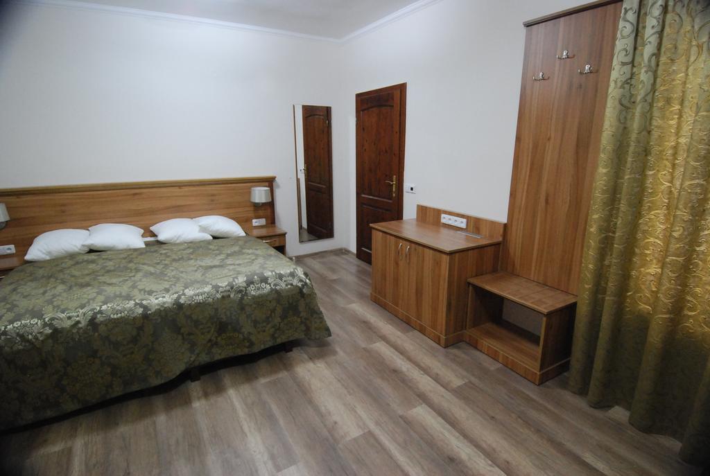 Ivanek Guest House Zvikovske Podhradi Exterior foto